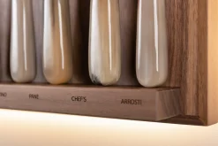 Zebu Small wall-mounted knives set
