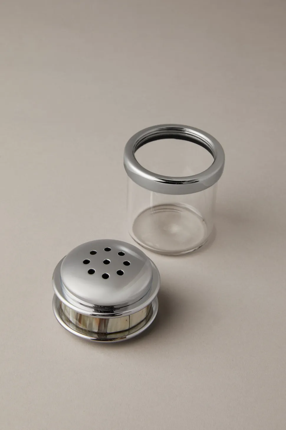Zebu Spice spreader