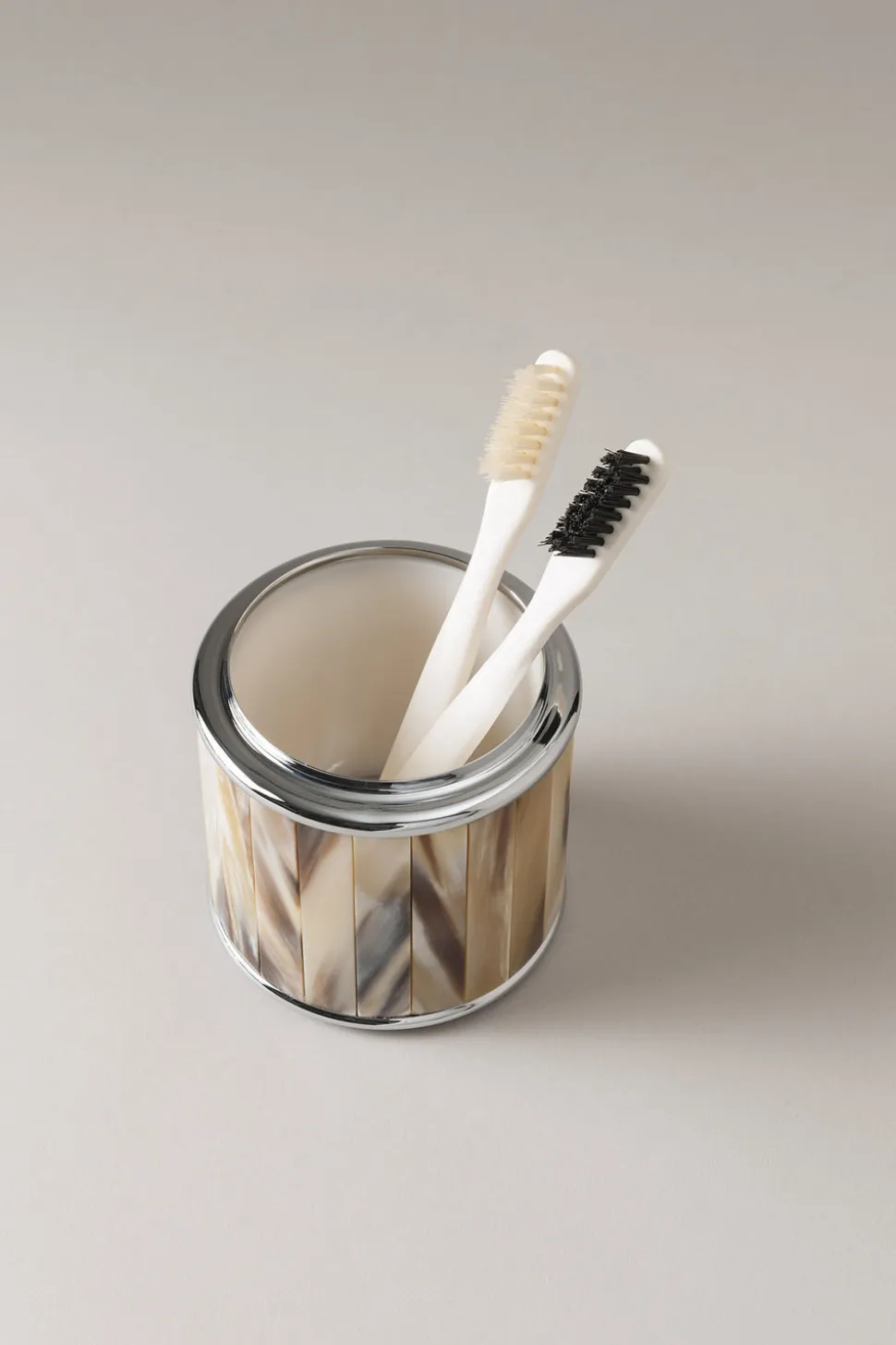 Zebu Toilet toothbrush pot